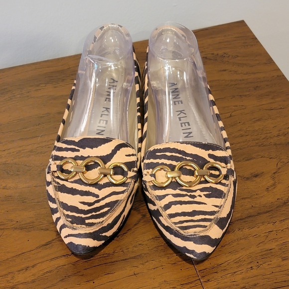 Anne Klein Iflex Shoes Tiger Print Flats Womens Size 8.5‎ M Point Toe Slip On - Picture 1 of 10